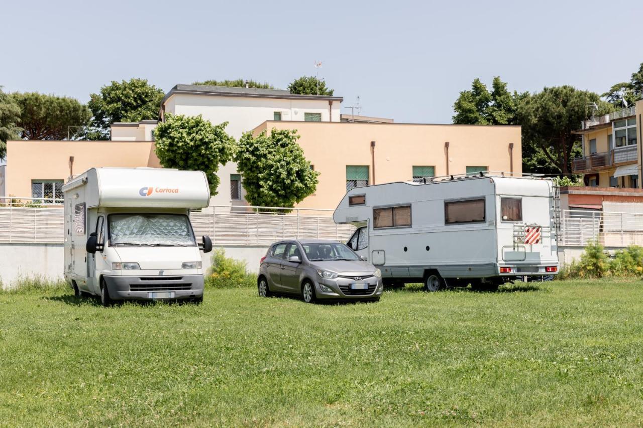 Hotel Villa Maris Rimini Eksteriør billede